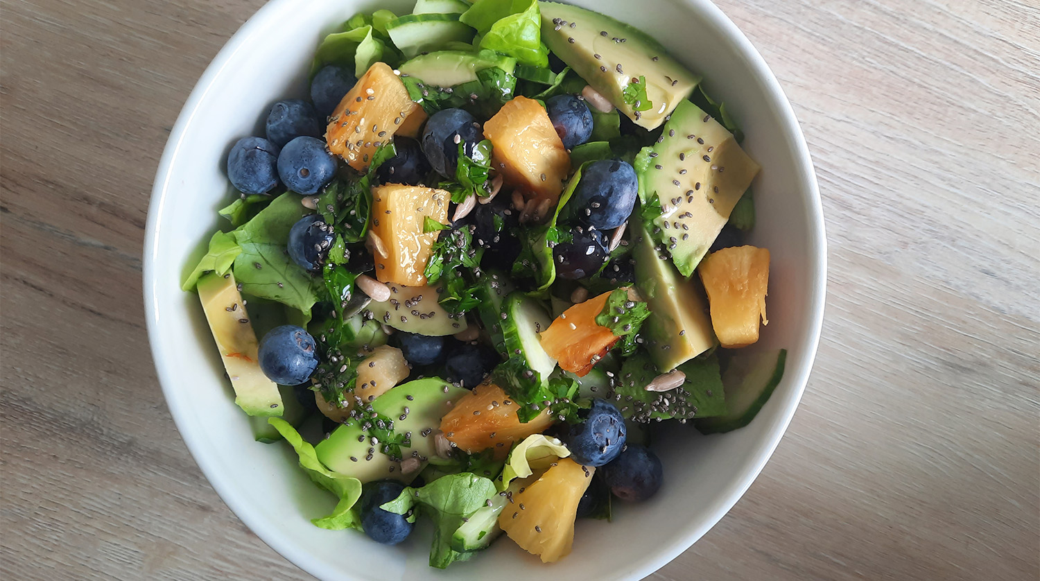 salade met gegrilde ananas