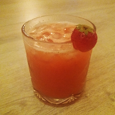 strawberry daiquiri cocktail